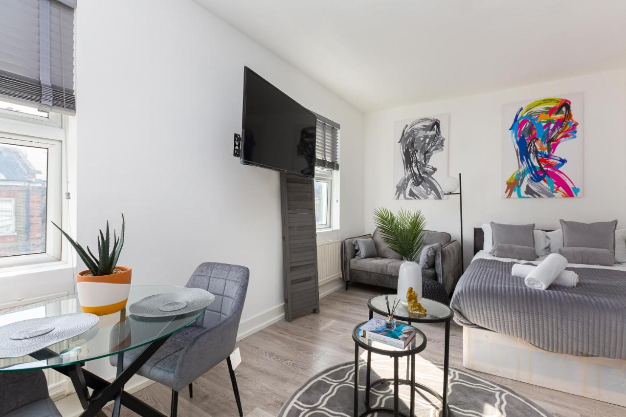 Studio Apt, 8 Min Walk From Tube 3 伦敦 外观 照片