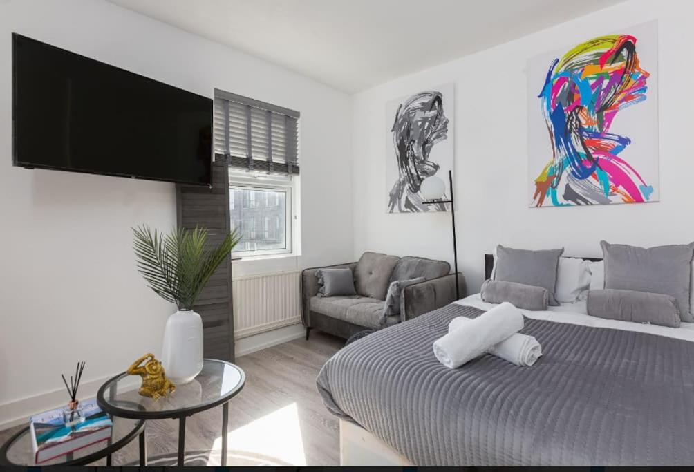 Studio Apt, 8 Min Walk From Tube 3 伦敦 外观 照片